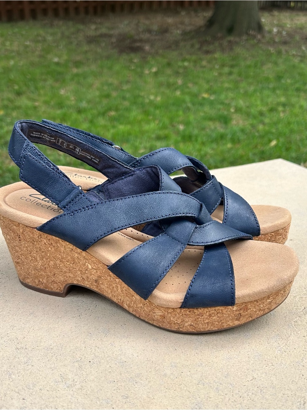 Clarks Collection Navy Blue Wedge Sandals Women’s 8.5